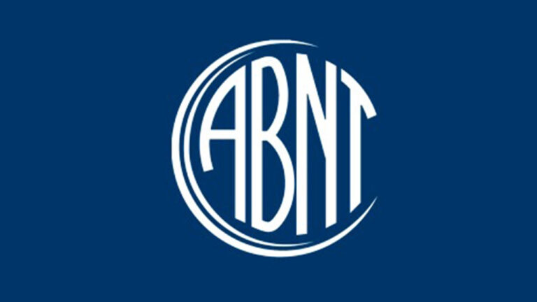 Logo da ABNT com letras brancas em fundo azul.